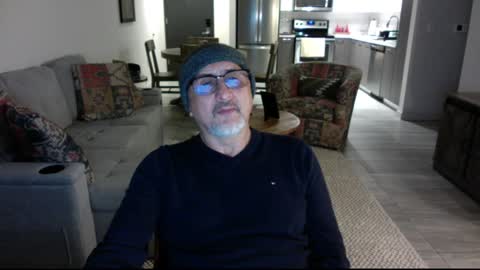 QS - INDEPENDENT MODEL online show from 30, 12, 2024