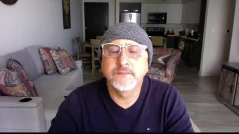 QS - INDEPENDENT MODEL online show from 23, 2, 2025