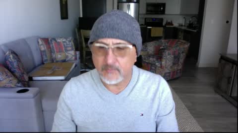 QS - INDEPENDENT MODEL online show from 8, 3, 2025