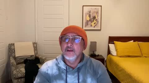 QS - INDEPENDENT MODEL online show from 2, 11, 2025