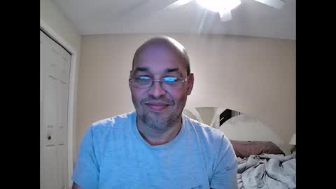 Snapshot of latinoinfla chatting on 19, 1, 2025 latinoinfla online show from 19, 1, 2025