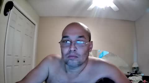 Snapshot of latinoinfla chatting on 1, 11, 2025 latinoinfla online show from 1, 11, 2025