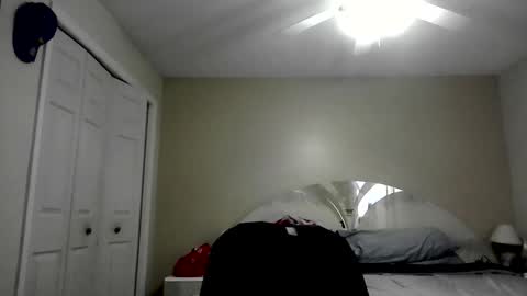 Snapshot of latinoinfla chatting on 16, 11, 2025 latinoinfla online show from 16, 11, 2025