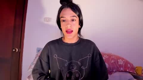 latinsecretfantasy online show from 15, 4, 2026