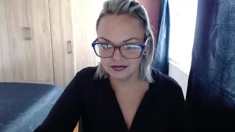 Snapshot of lau16310 chatting on 30, 7, 2026 Laura online show from 30, 7, 2026