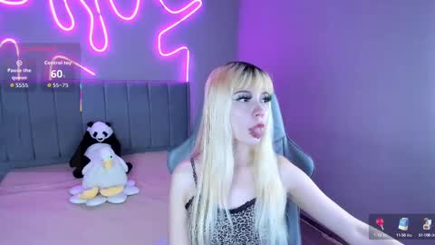 Snapshot of laukyubey1 chatting on 9, 10, 2025 laukyubey1 online show from 9, 10, 2025