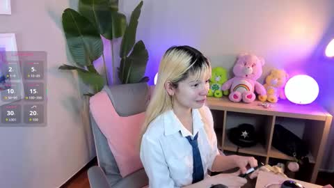 Snapshot of laukyubey1 chatting on 15, 10, 2025 laukyubey1 online show from 15, 10, 2025