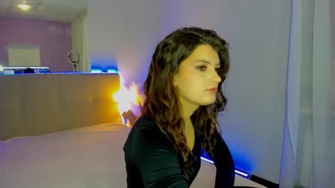 Laura online show from 24, 11, 2025