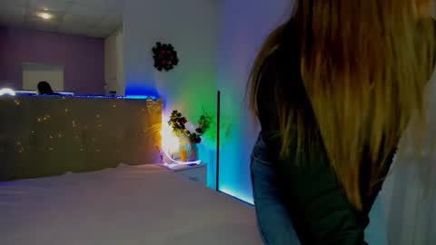 Laura online show from 17, 12, 2025