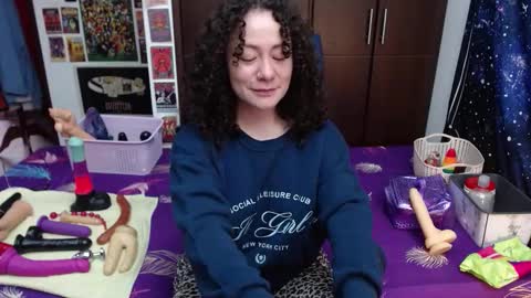  Wen  online show from 23, 10, 2025