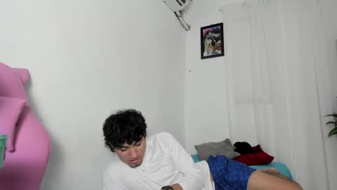 laura_and_kevin online show from 5, 2, 2026