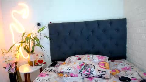 Snapshot of laura_candy02 chatting on 11, 3, 2026 LAURA online show from 11, 3, 2026