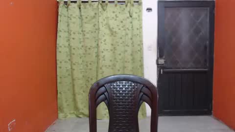 Snapshot of laura_craizy chatting on 18, 1, 2025 CALL ME LOVE LAURA online show from 18, 1, 2025
