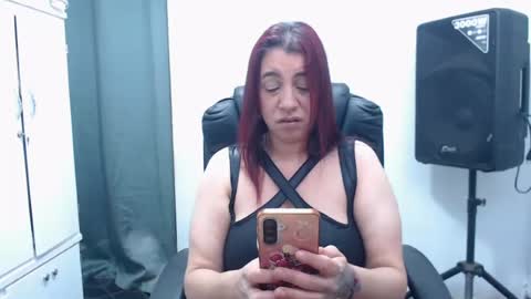CALL ME LOVE  LAURA online show from 5, 8, 2026