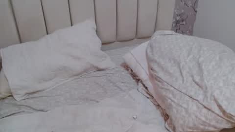 Snapshot of laura_d23 chatting on 3, 12, 2024 laura online show from 3, 12, 2024