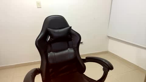 laura online show from 15, 10, 2025