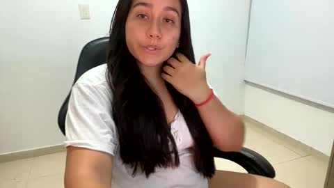 laura online show from 17, 10, 2025