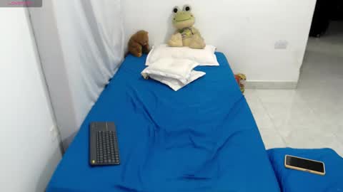 laura_foxx2379 online show from 14, 5, 2026
