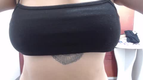  Laura  online show from 19, 9, 2025