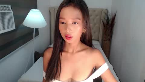 Snapshot of laura_leighxx chatting on 11, 3, 2025 Laura leighxx online show from 11, 3, 2025