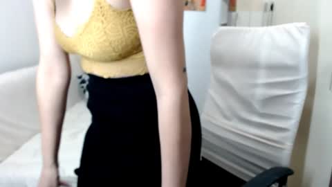 Laura online show from 22, 12, 2024