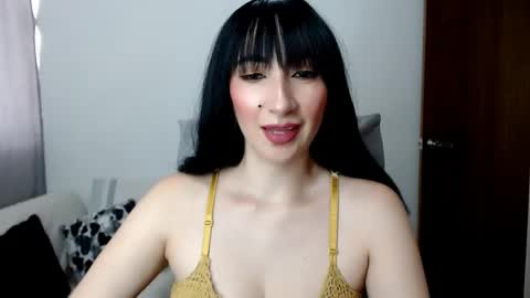 Laura online show from 10, 5, 2026