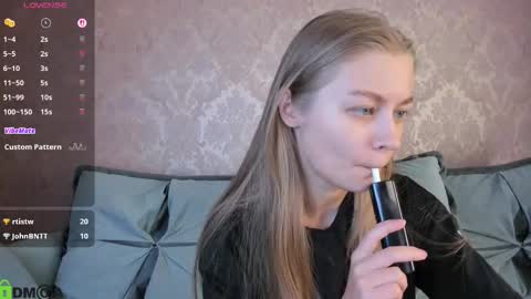 Laura online show from 18, 12, 2025