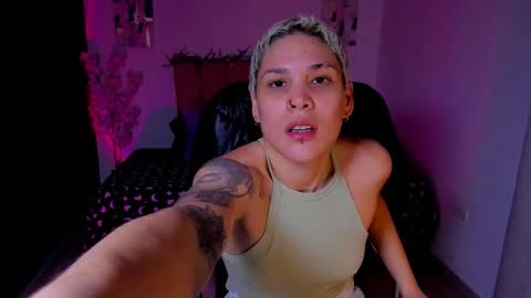 Laura Rose online show from 8, 10, 2025