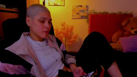 Laura Rose online show from 6, 4, 2026