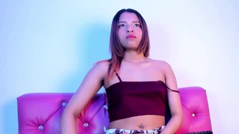 Snapshot of laura_serena chatting on 18, 12, 2025 laura_serena online show from 18, 12, 2025