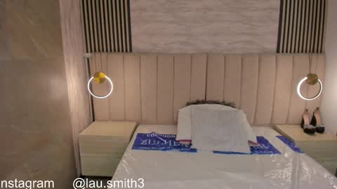 laura online show from 19, 12, 2025