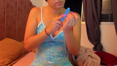 Snapshot of laura_soe chatting on 5, 10, 2025 LAURA SOE online show from 5, 10, 2025