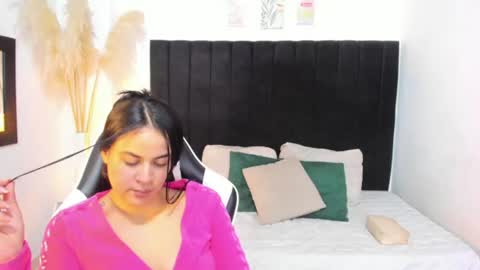 LAURA SOE online show from 19, 6, 2026