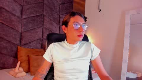 Snapshot of lauraagomezz__ chatting on 29, 1, 2025 lauraagomezz__ online show from 29, 1, 2025