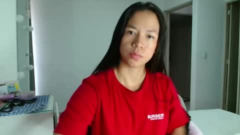 Snapshot of lauracb_ chatting on 24, 3, 2026 lauracb online show from 24, 3, 2026