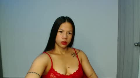 lauracb          online show from 31, 3, 2026
