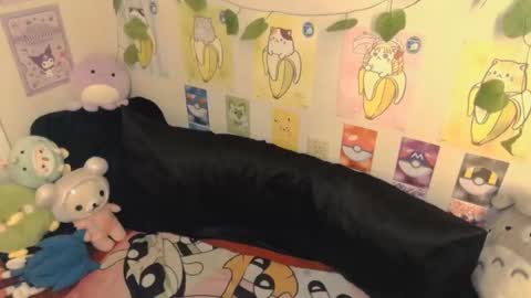 LauraChan online show from 8, 1, 2025