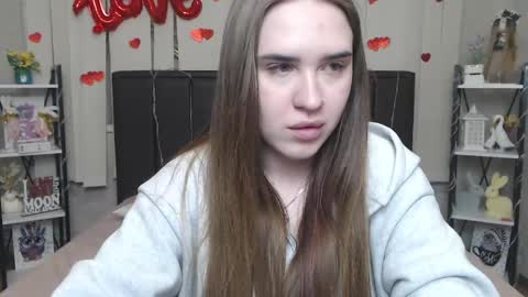 LauraHlot online show from 1, 4, 2026
