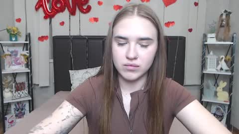 LauraHlot online show from 2, 4, 2026