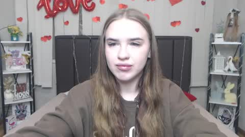 LauraHlot online show from 11, 4, 2026