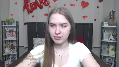 LauraHlot online show from 1, 5, 2026