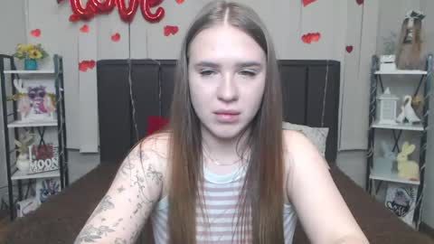LauraHlot online show from 8, 5, 2026
