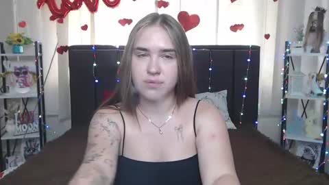 Snapshot of laurahlot chatting on 6, 7, 2026 LauraHlot online show from 6, 7, 2026