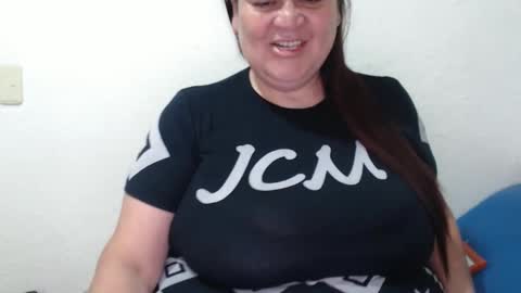 LAURA online show from 12, 11, 2025