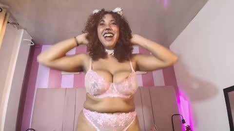 lauraltt online show from 27, 10, 2025