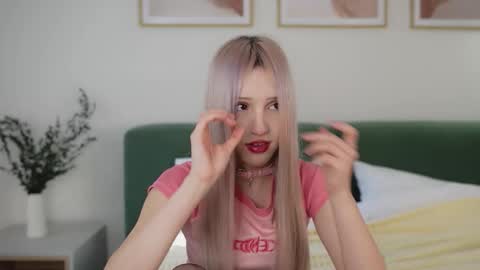 Laura online show from 3, 10, 2025