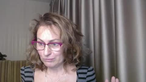 Snapshot of lauraoven1 chatting on 17, 12, 2024 Lauraoven1 online show from 17, 12, 2024