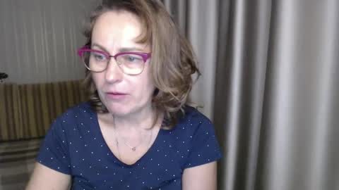 Snapshot of lauraoven1 chatting on 21, 12, 2024 Lauraoven1 online show from 21, 12, 2024