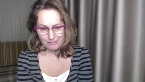Snapshot of lauraoven1 chatting on 24, 12, 2024 Lauraoven1 online show from 24, 12, 2024