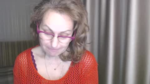 Snapshot of lauraoven1 chatting on 9, 1, 2025 Lauraoven1 online show from 9, 1, 2025